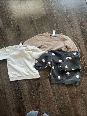 H&M Crew Neck Neutral Bundle